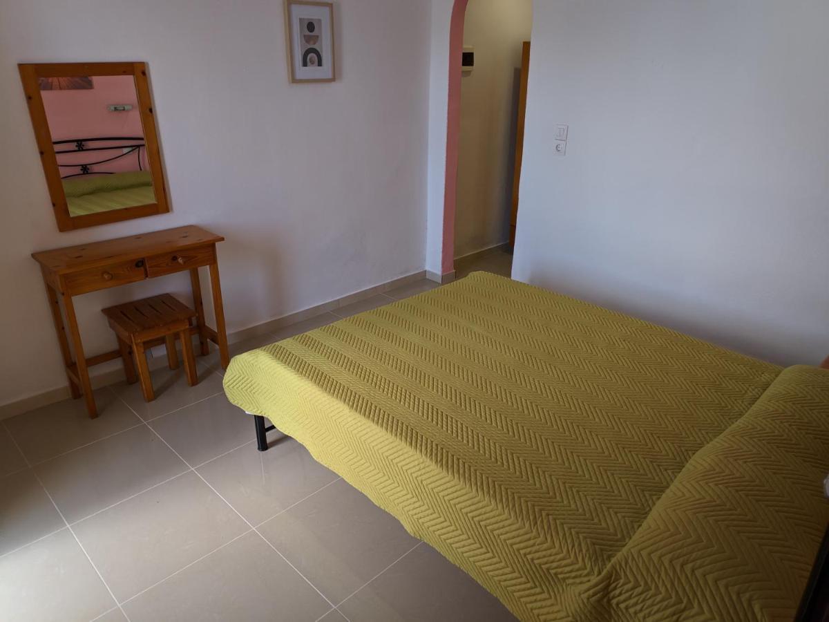 Elena Pool Lejlighedshotel Agios Georgios  Eksteriør billede